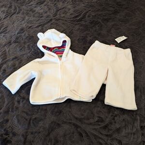 The Children's Place Cream Fleece Baby's Matching Set. 3-6 Months NWT